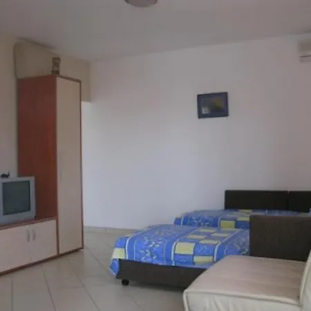 Apartment With Parking Space Barbat, Rab - 16816 *
