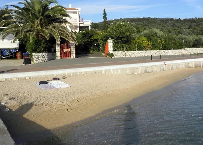 With Parking Space Barbat, Rab - 16816 Apartman Barbat na Rabu